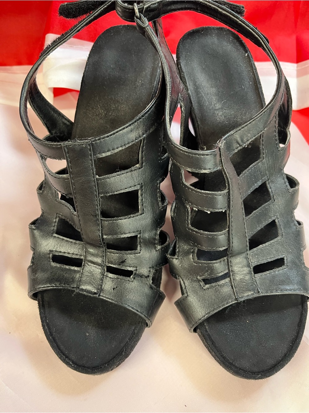 AEROSOLES Black Strappy Platform Sandals